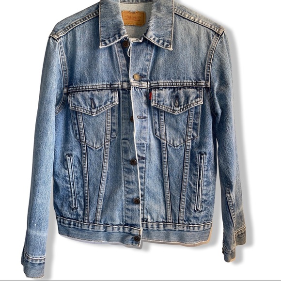 Levi's Jackets & Blazers - Vtg. Levi’s Jean Jacket Blue Faded Size M